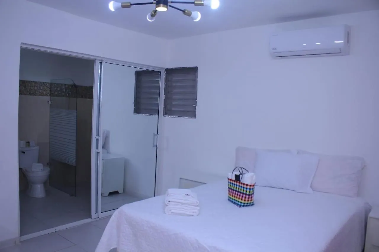 R.G Sol 2 Apartment Pantoja 0*,
